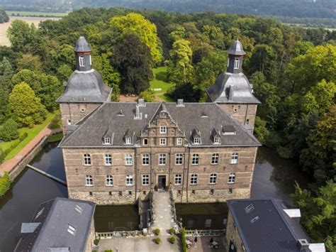 Schlosshotel Hugenpoet, Essen - Buchen Sie mit 5% Rabatt