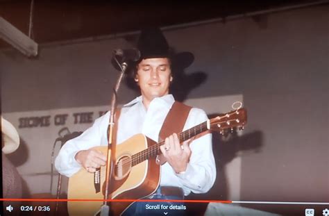 George performing in early 1980s. | George strait, Country music, American singers