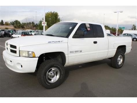 1999 Dodge Ram 1500 Data, Info and Specs | GTCarLot.com