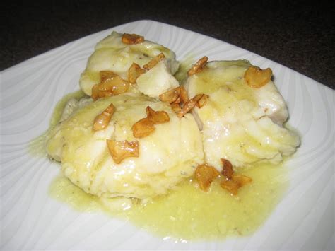 A Canadian Cook with Spanish Flavor: Bacalao al Pil Pil