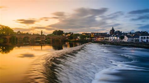 Is Dumfries the happiest place in Scotland? - BBC News