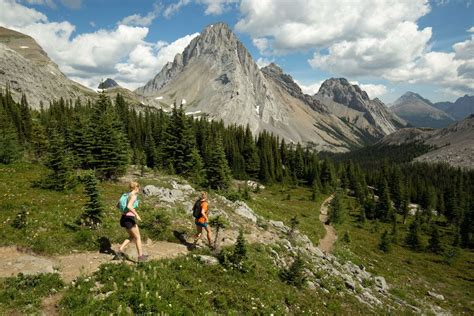 14 Day Hikes with Jaw-Dropping Views in Canmore and Kananaskis Country | Day hike, Best hikes ...