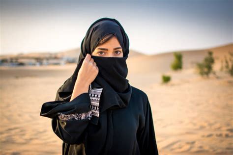 Muslim Burka Pictures Stock Photos, Pictures & Royalty-Free Images - iStock