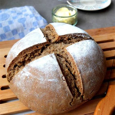 Easy German Rye Bread with Yeast (Roggenbrot) - My Dinner