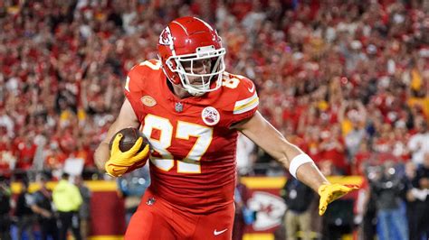 Watch: 53-yard catch by Chiefs TE Travis Kelce sets up TD | Yardbarker