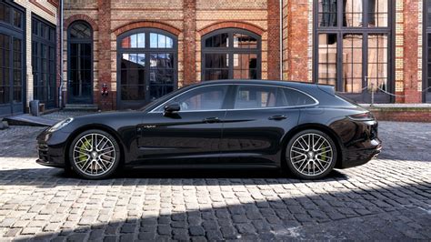 Porsche Panamera Turbo S E-Hybrid Sport Turismo (2021 - Present)