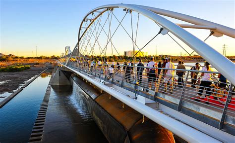 Tempe Town Lake Pedestrian Bridge | American Institute of Steel Construction