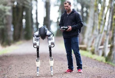 The first steps of new Walking Robot | WordlessTech