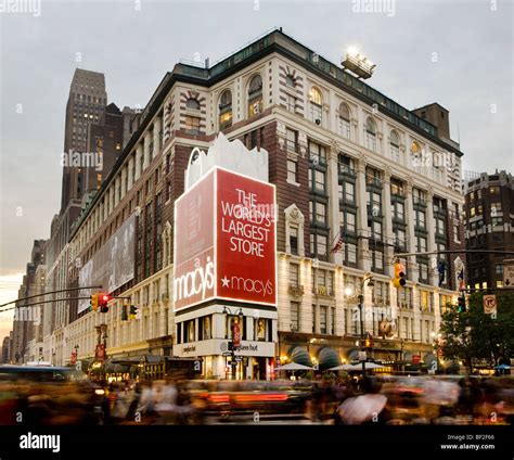 Macy's, Herald Square, midtown Manhattan, world's largest store, New ...