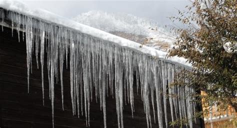 Don’t let ice damming damage your home | AmeriSpec® of Canada