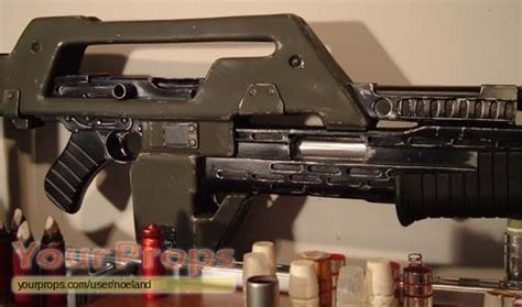 Aliens Aliens Pulse Rifle replica prop weapon