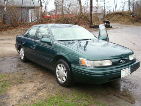 1994 Ford taurus gl station wagon