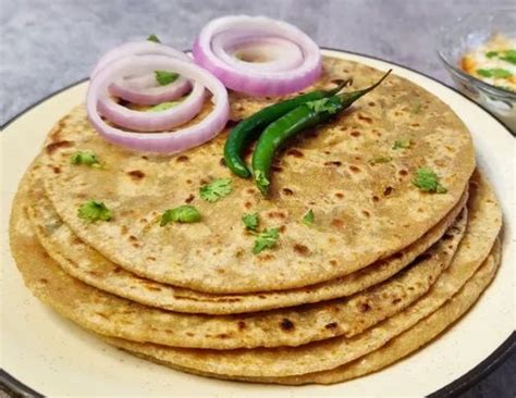 Aloo Pyaz Paratha, Packaging Size: 500 g at Rs 200/kg in Pune | ID ...