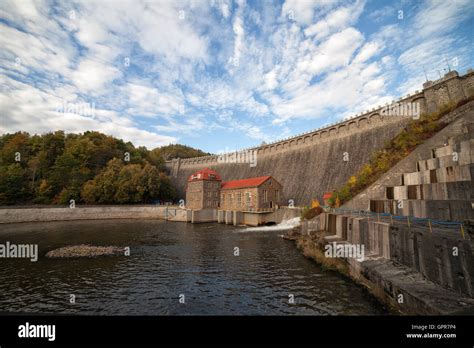 Dam in Pilchowice on Bobr river in Poland Stock Photo - Alamy