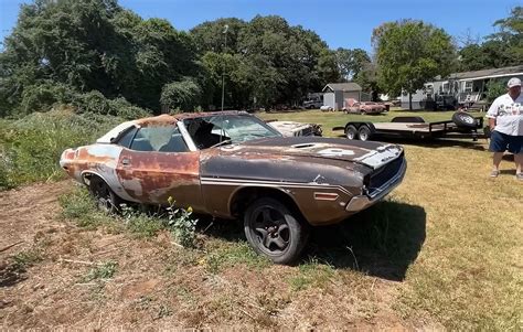 Rare 1970 Dodge Challenger With Mysterious V8 Spent Decades in a ...