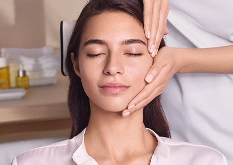 Clarins Facial and Body Spa Treatments | Clarins Singapore Online - Clarins