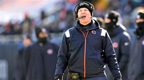 NFL fans boo their own kicker as Chicago Bears coaches call for ...