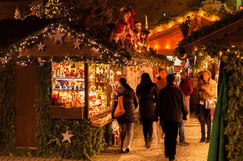 Cheshire Oaks Christmas Market 2022 | Xmas Market Cheshire Oaks | Eden ...