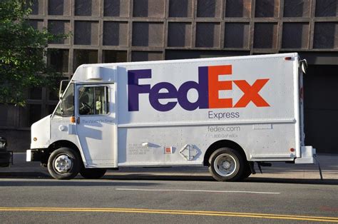 FedEx is paying people to use Adobe Flash for Office Print service