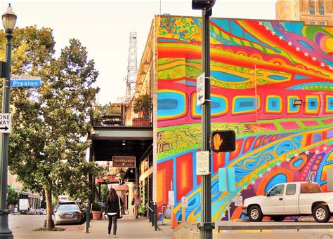 Houston in Pics: Muralism Houston-style - Art walls in Downtown, Midtown, and Montrose