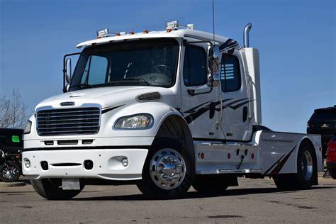 2006 Freightliner M2 | Adrenalin Motors