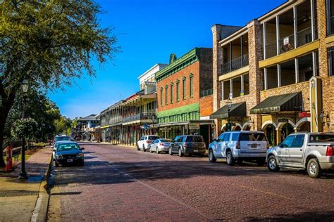 Snapshots: Natchitoches, Prettiest Town in the South — Miles 2 Go Natchitoches, Louisiana ...