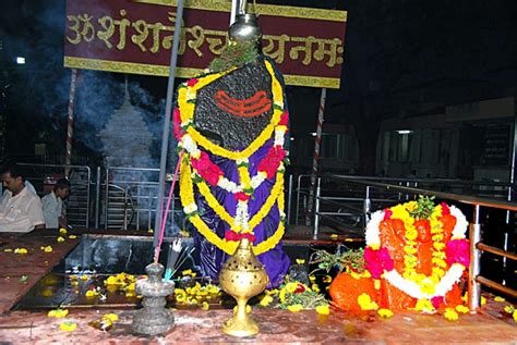 Shani Shingnapur Temple, History, Timings & Importance