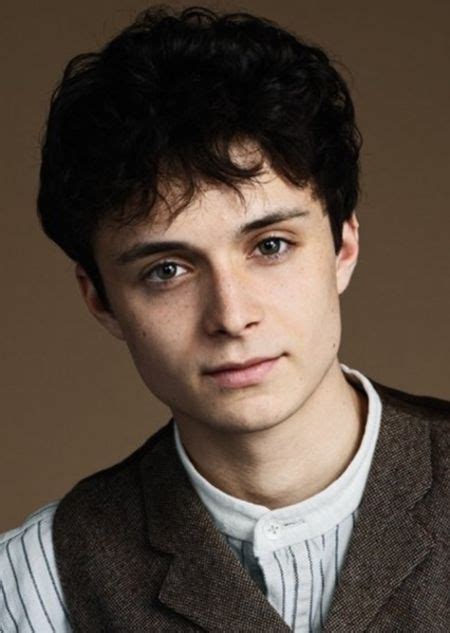 Lucas Jade Zumann / Lucas Jade Zumann S Net Worth Personal Life Facts ...