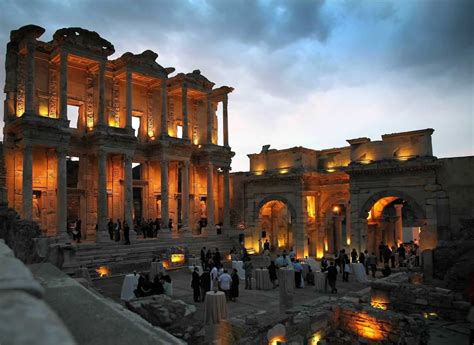 How To Visit Ephesus & Troy in Turkey