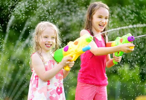 15 Best Water Games and Activities for Kids