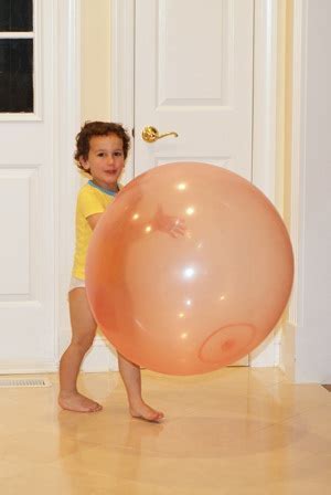 As Seen on TV: Wubble Bubble Ball Review - Mamanista!