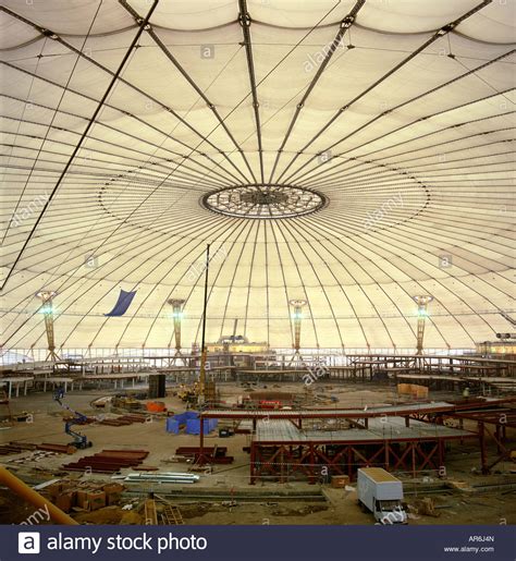 Interior of millennium dome during construction Stock Photo: 15955796 ...