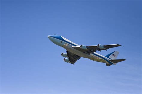 Air Force One landing at ALB | All Over Albany