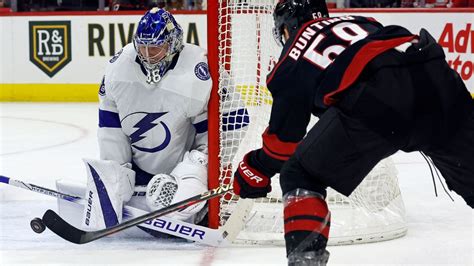 Lightning's Andrei Vasilevskiy has 22 saves, wins in season debut - ESPN