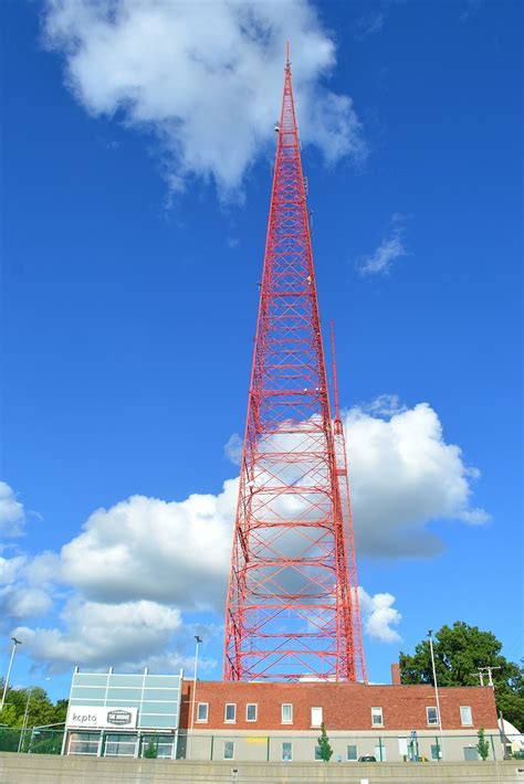 Seeing Red | KCTV's transmission tower on Union Hill, Kansas… | Flickr