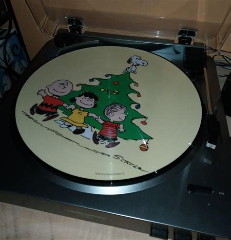 Recently picked up Charlie Brown Christmas on Vinyl. : r/peanuts