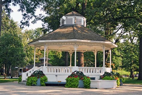 Gage Park Gazebo Brampton Ontario 2013 by wabaskawabose on DeviantArt