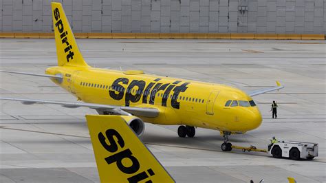 Spirit Calls Off Vote on Frontier Bid as Talks with JetBlue Continue ...