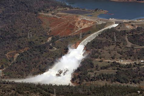 Even after Oroville near-disaster, California dams remain potentially ...