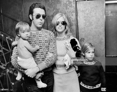 Paul McCartney with Linda and children. News Photo - Getty Images