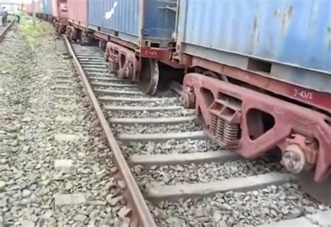 Train Derailment in Maharashtra: Four Coaches of Goods Train Derail ...