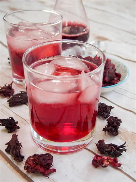 Agua de jamaica - hibiscus tea - Caroline's Cooking