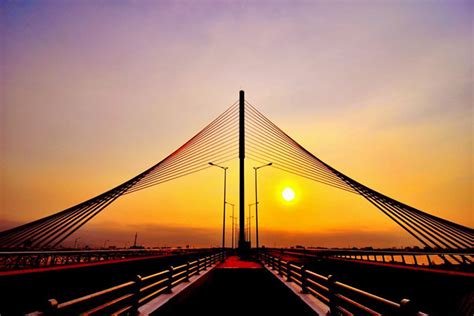 Tran Thi Ly Bridge - a striking landmark in Da Nang