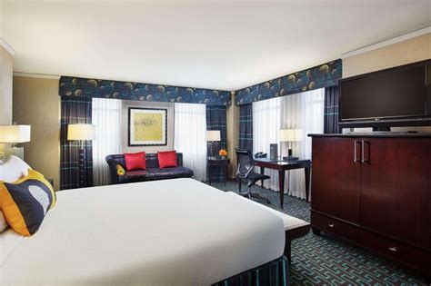 Juniper Hotel Cupertino A Curio Collection By Hilton in San Jose (CA ...