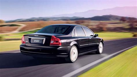 Should You Buy a S80 V8 AWD?