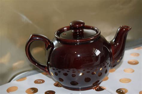 Vintage Sadler Brown Betty Teapot - Small Size