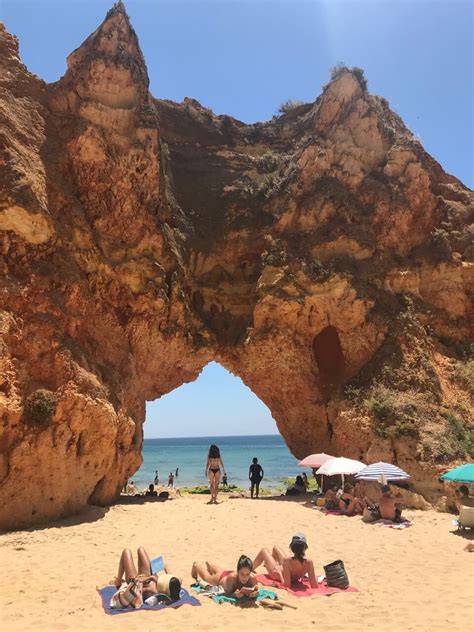 Best Beaches in Algarve Portugal: 10 Most Beautiful Ones (Tips & Map) | Algarve, Portugal playas ...