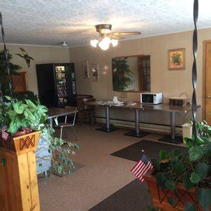 STAR MOTEL - 20 Reviews - 1142 E Lakeshore Dr, Manistique, Michigan - Hotels - Phone Number - Yelp