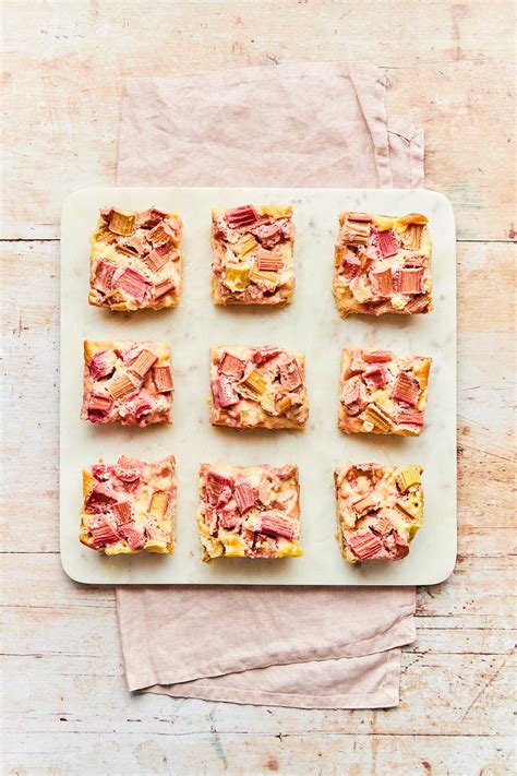 Rhubarb Custard Bars (One Bowl) – Mallize