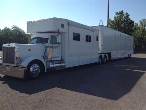 Ultimate toy hauler Peterbilt | Toy hauler, Toy hauler trailers, Diesel ...